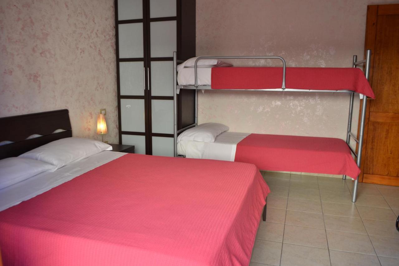 Sa Marina Bed & Breakfast La Caletta Ngoại thất bức ảnh