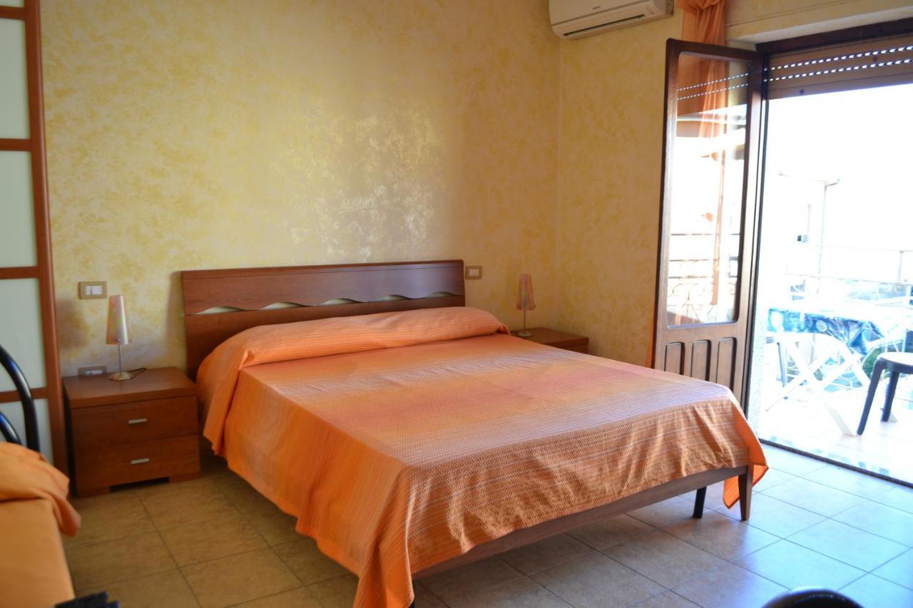 Sa Marina Bed & Breakfast La Caletta Ngoại thất bức ảnh